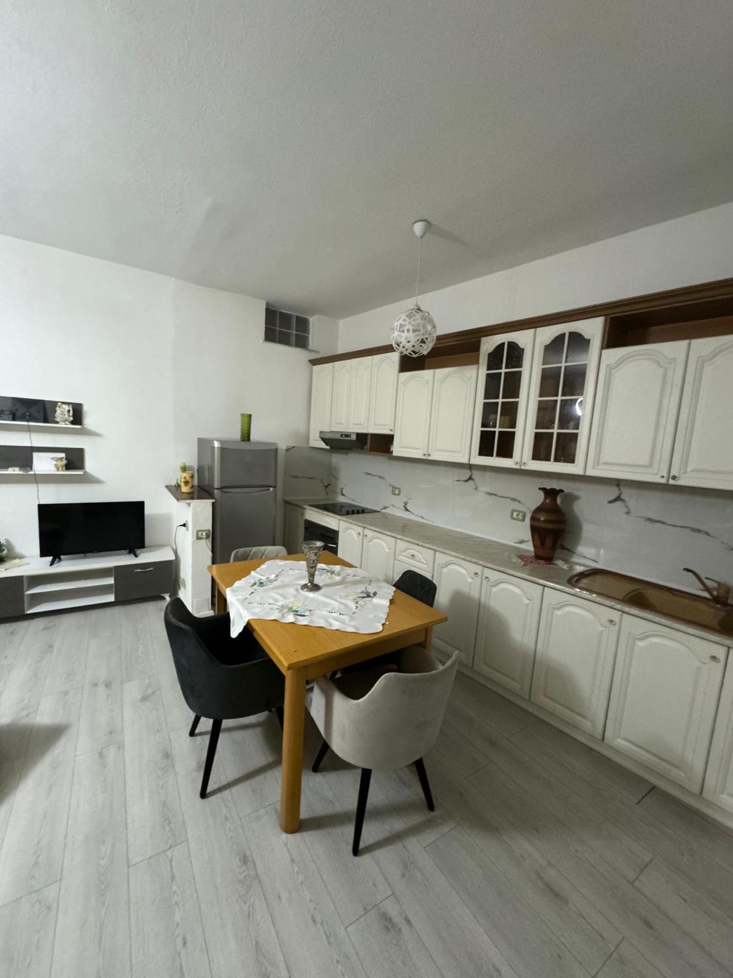 Center Of Tirana Apartment 외부 사진